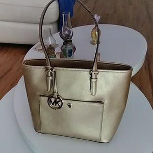 Michael Kors Jetset Tote